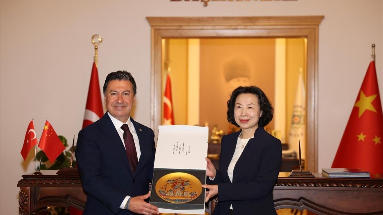 Muğla ve Leshan Arasında Kardeş Şehir Protokolü İmzalandı