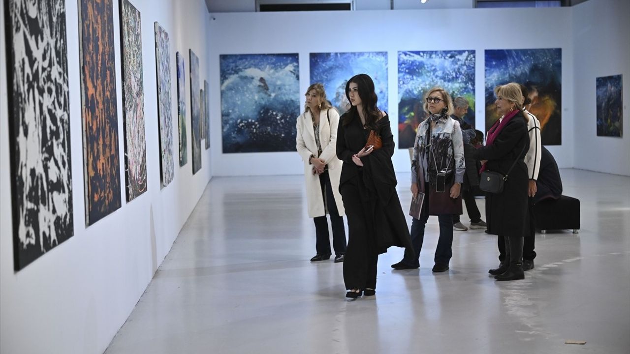 Musto: Aidiyet Katmanları Sergisi CerModern'de Sanatseverlerle Buluştu