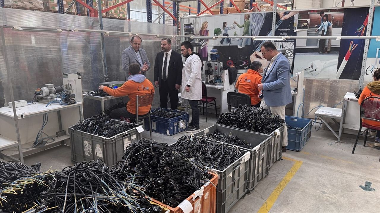 Nejdet Tıskaoğlu, 'Eve Dönüş Projesi' İle Çaycuma'da 400 Kişiyi İstihdam Ediyor