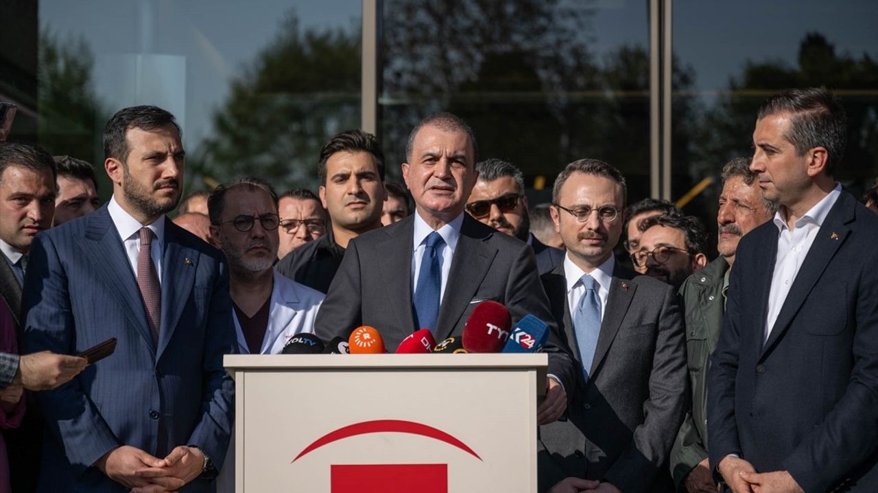 Ömer Çelik'ten Sırrı Süreyya Önder'e Geçmiş Olsun Ziyareti