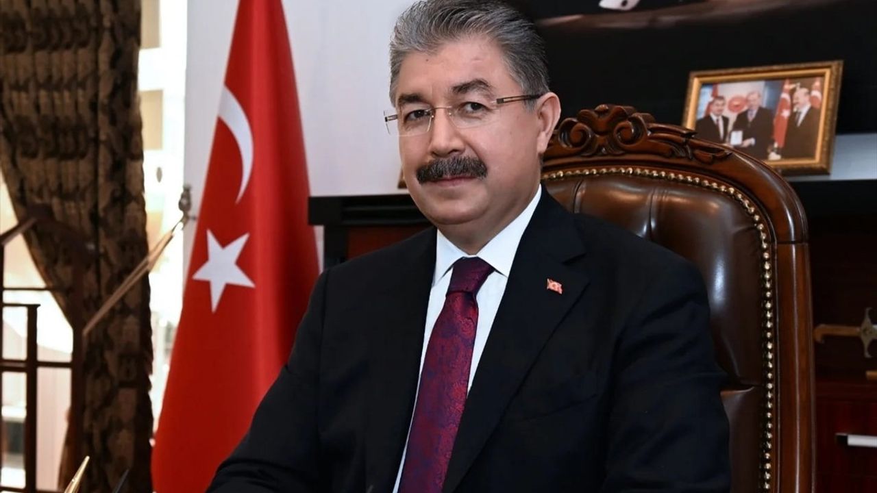 Osmaniye Valisi Erdinç Yılmaz, Anadolu Ajansı'nın 105. Yılını Kutladı