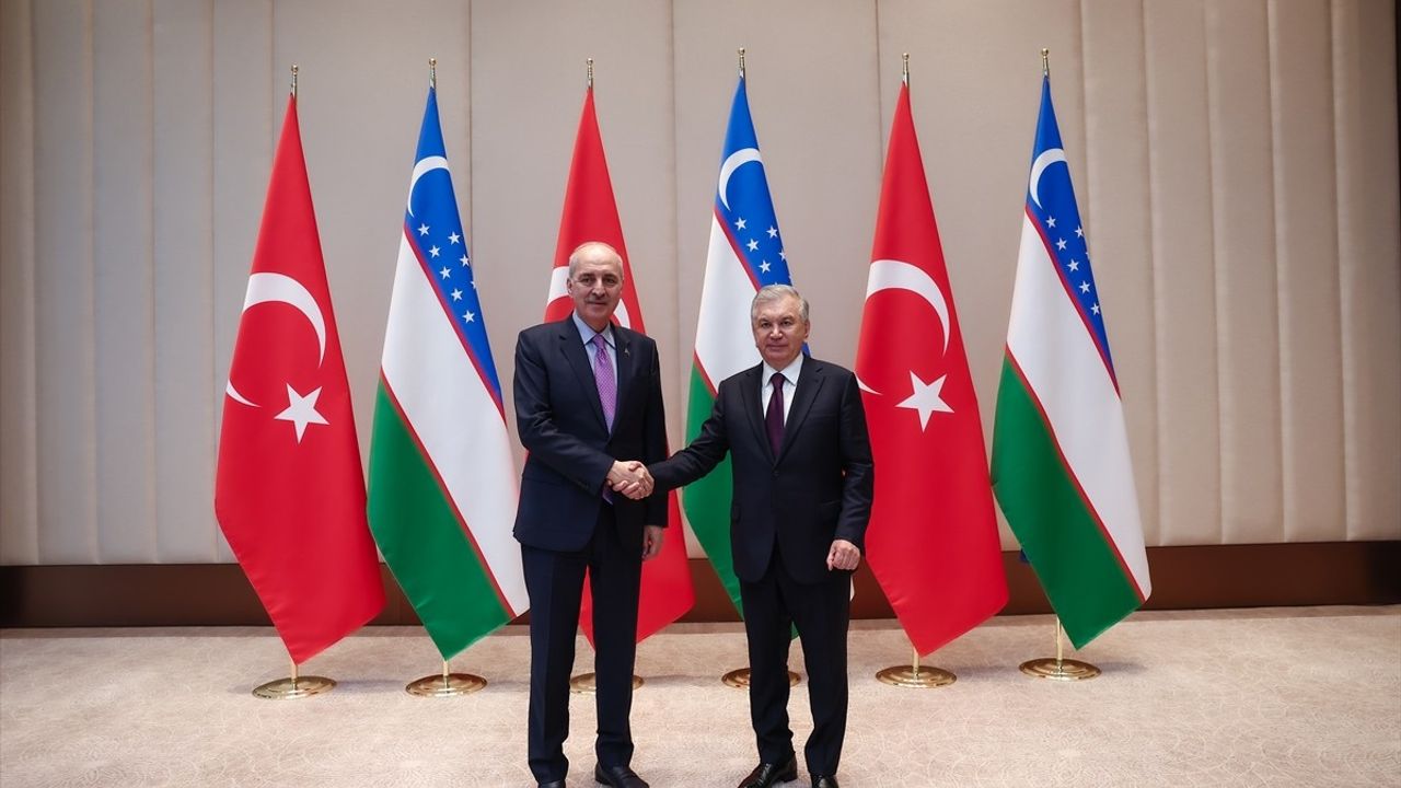 Özbekistan Cumhurbaşkanı Mirziyoyev, TBMM Başkanı Kurtulmuş'u Kabul Etti