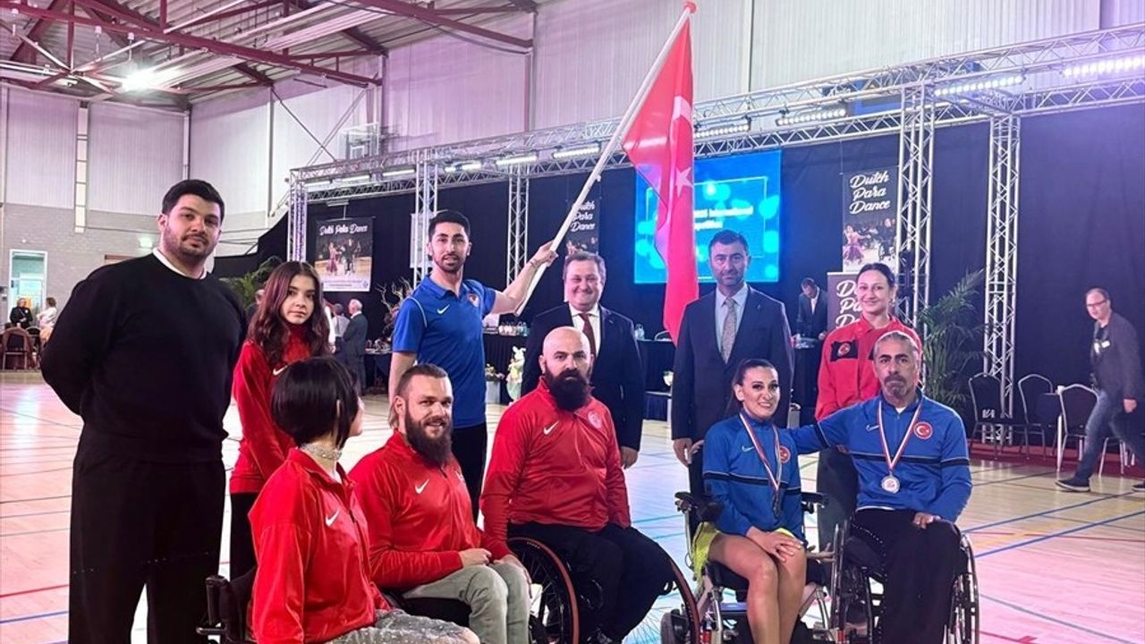 Para Dans Milli Takımı, Hollanda'dan 11 Madalya ile Döndü