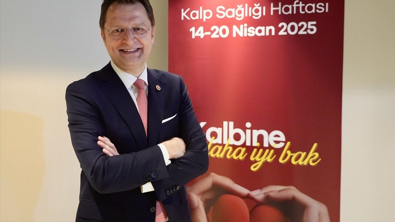 Prof. Dr. Yerebakan, Kalp Sağlığı Haftası Etkinliğinde Kalp Sağlığı ile İlgili Önemli Vurgularda Bulundu