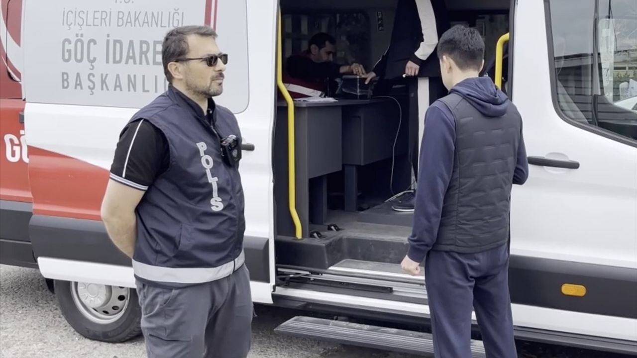 Ramazan Bayramı'nda Türkiye Genelinde 696 Düzensiz Göçmen Tespit Edildi