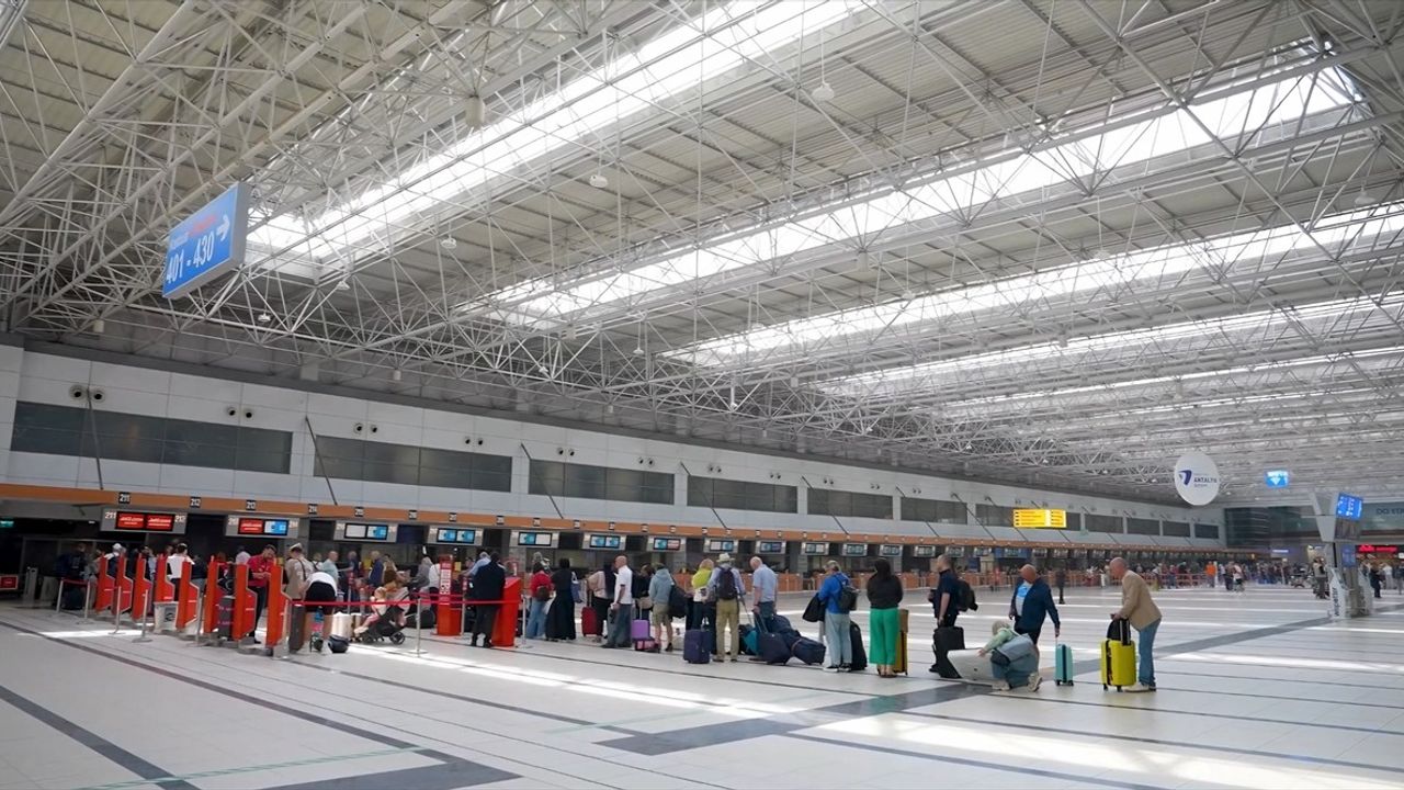 Ramazan Bayramı Tatilinde Havalimanlarından 6,1 Milyon Yolcu Geçti