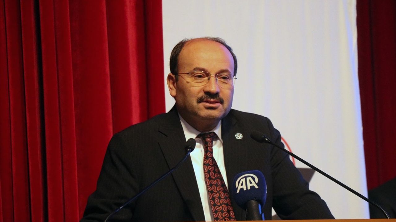 Rize'de 19. TÜBİTAK Ortaokul Öğrencileri Araştırma Projeleri Erzurum Bölgesi Ödül Töreni Düzenlendi