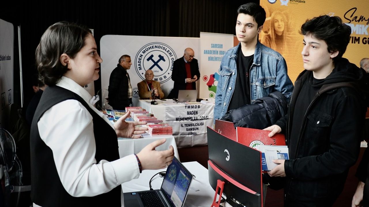 Samsun'da 'Akademik Meslek Tanıtım Günleri' Başladı