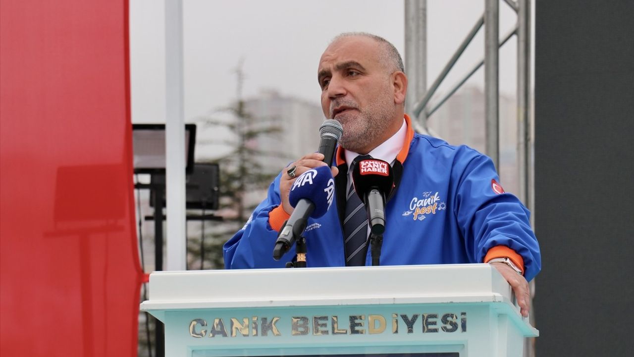 Samsun'da CANİKFEST Bilim, Kültür ve Sanat Festivali Başladı