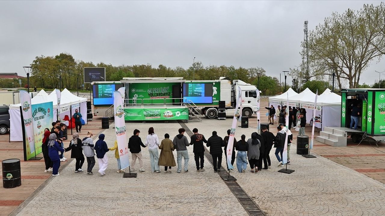 Samsun'da Çevre Tırı, Üniversite Öğrencileriyle Buluştu