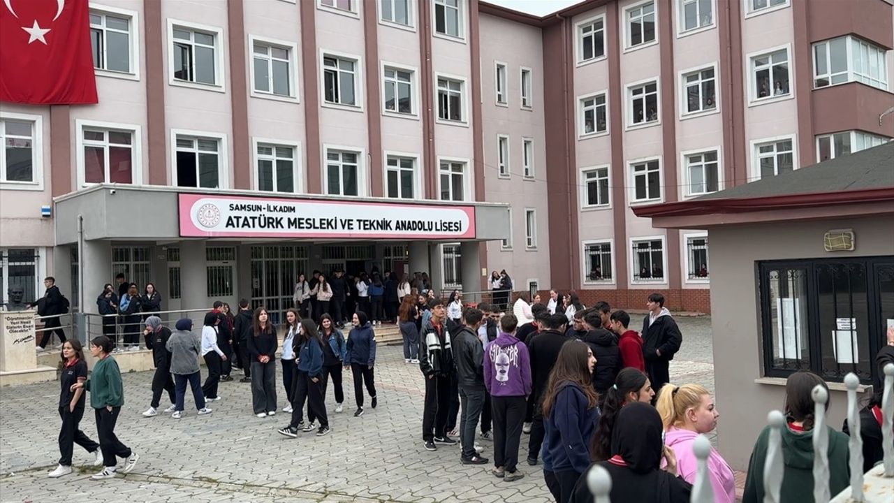 Samsun'da Öğretmen Darbedildi: Daha Önce Bıçakla Yaralama Olayı Yaşanmıştı