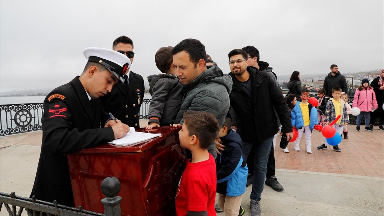 Samsun'da TCG Fatih Fırkateyni ve TCSG-87 Gemisi Ziyarete Açıldı