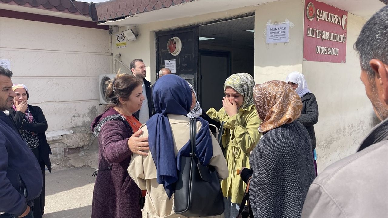 Şanlıurfa'da Sahipsiz Köpeklerden Kaçarken Hayatını Kaybeden Öğrenci İçin Aile Feryat Ediyor