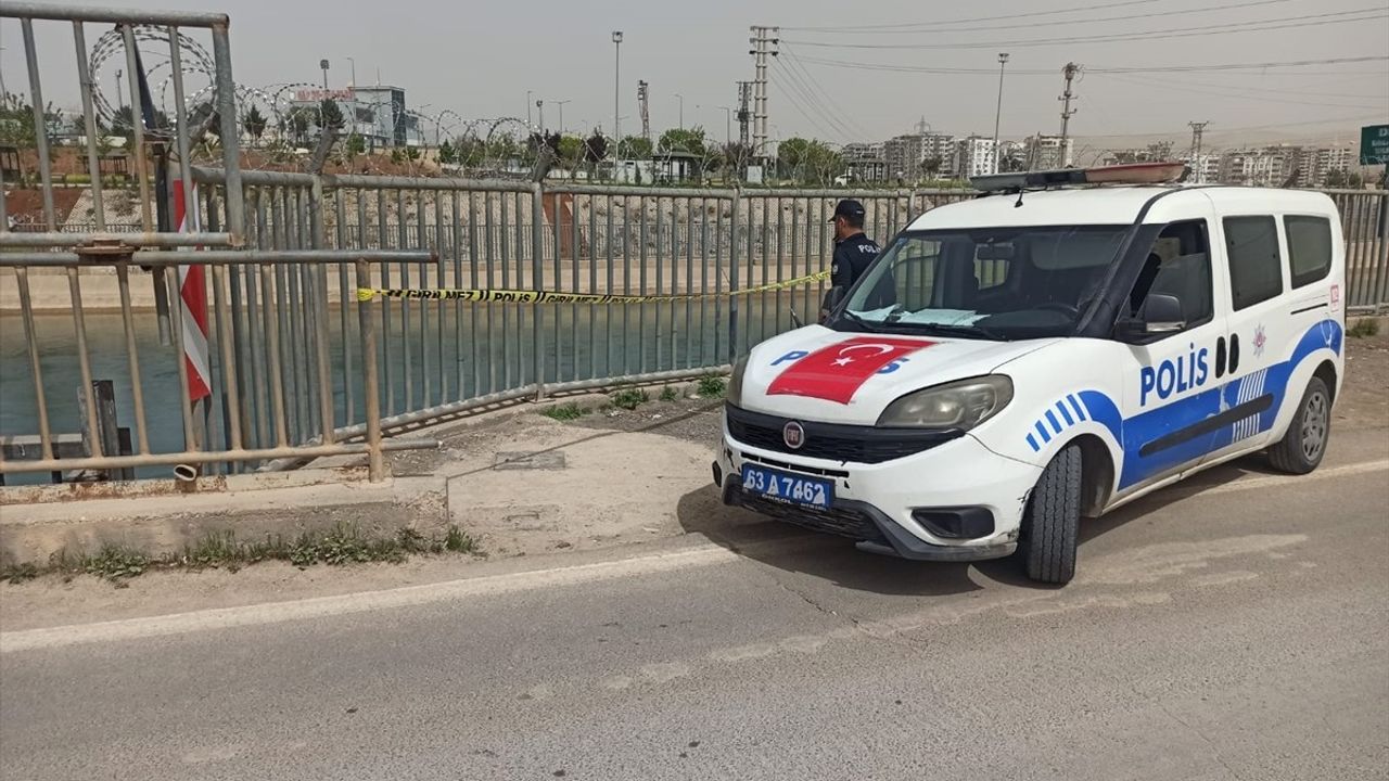 Şanlıurfa'da Sulama Kanalında Erkek Cesedi Bulundu