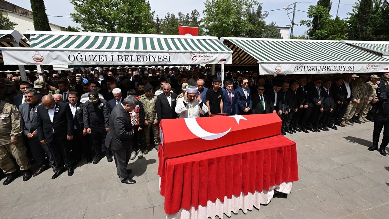 Şehit Astsubay Kıdemli Başçavuş Hüseyin Uzun Gaziantep'te Defnedildi