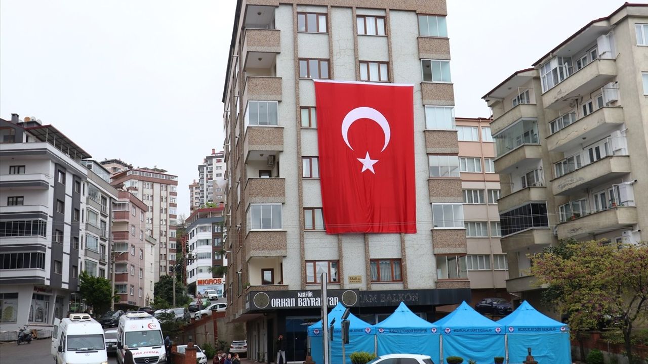 Şehit Piyade Uzman Onbaşı Berat Mecit Day'ın Acı Haberi Trabzon'a Ulaştı