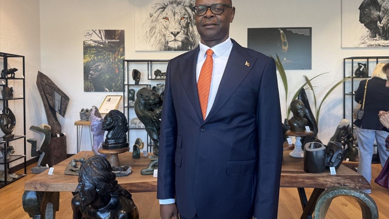 Shona Sanatının Eşsiz Örnekleri Zimst Sanat Galerisi'nde Sergileniyor