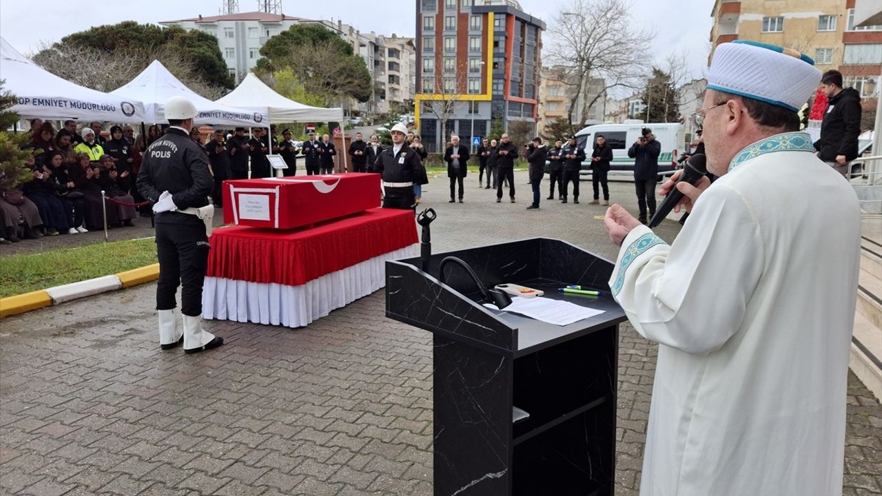 Sinop'ta Kalp Krizi Geçiren Polis Memuru İçin Tören Düzenlendi