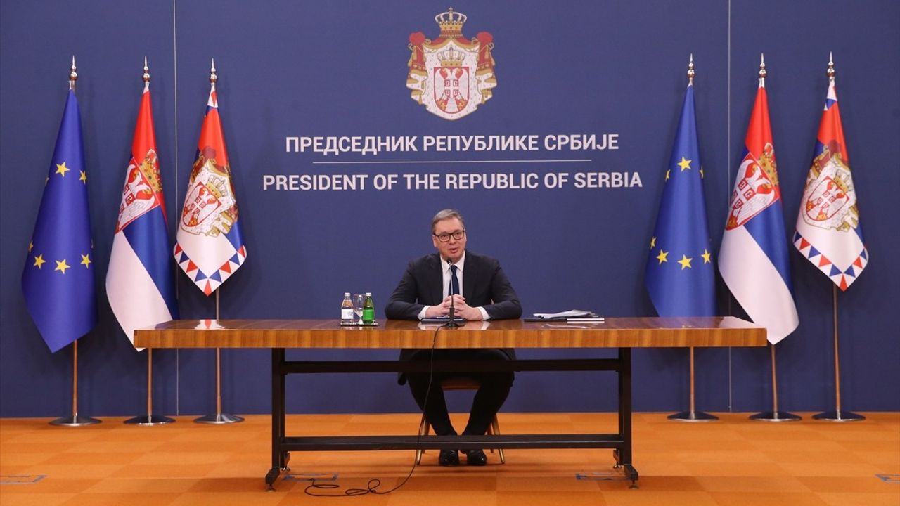 Sırbistan Cumhurbaşkanı Vucic, Prof. Dr. Djuro Macut'u Hükümeti Kurmakla Görevlendirdi