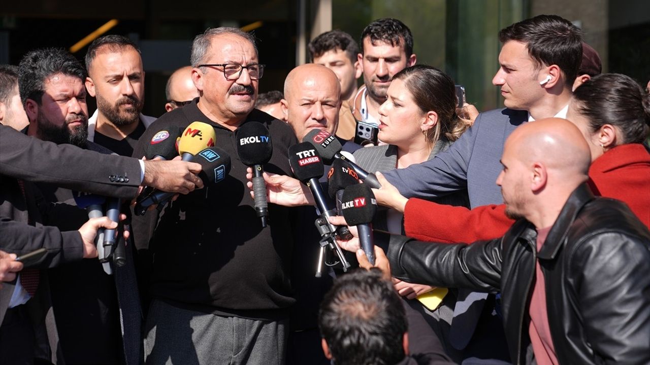 Sırrı Süreyya Önder'in Sağlık Durumu Hakkında Kardeşi Açıklama Yaptı