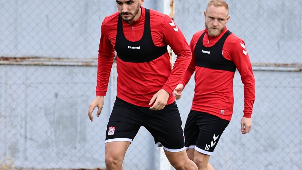 Sivasspor, Antalyaspor Maçına Hazırlıklarına Başladı