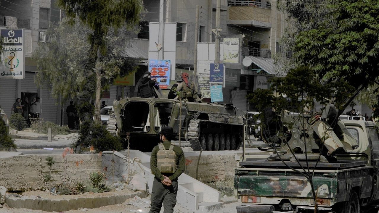 Suriye'de Dürzi Gruplar ile Güvenlik Güçleri Arasında Çatışmalar Devam Ediyor