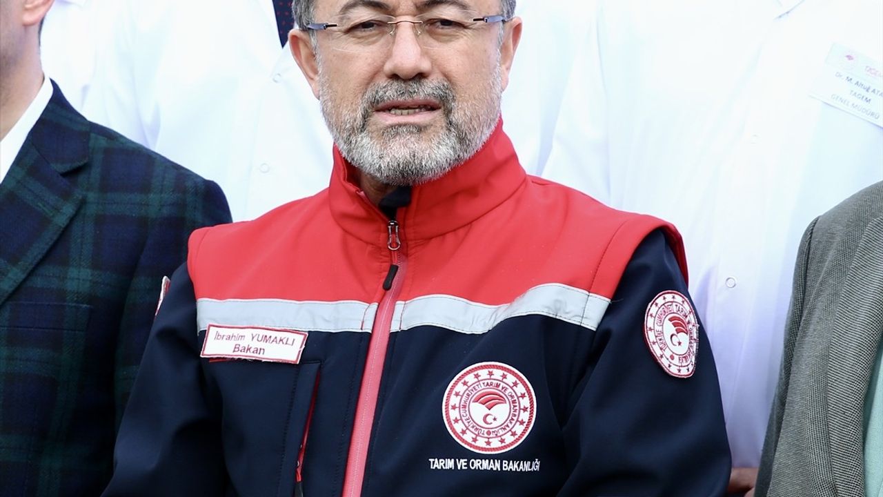 Tarım ve Orman Bakanı Yumaklı, Kahverengi Kokarca ile Mücadele Hakkında Bilgiler Verdi