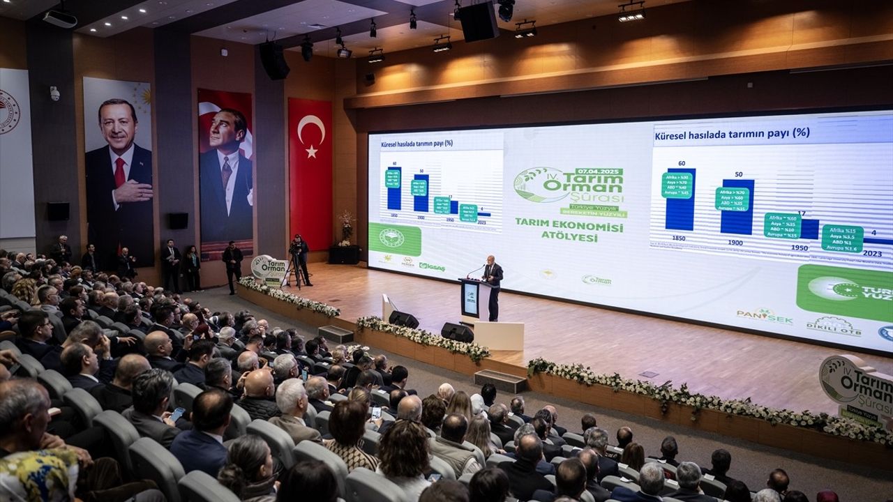 Tarım ve Orman Bakanı Yumaklı, Tarım Ekonomisi Atölyesi'nde Önemli Açıklamalarda Bulundu