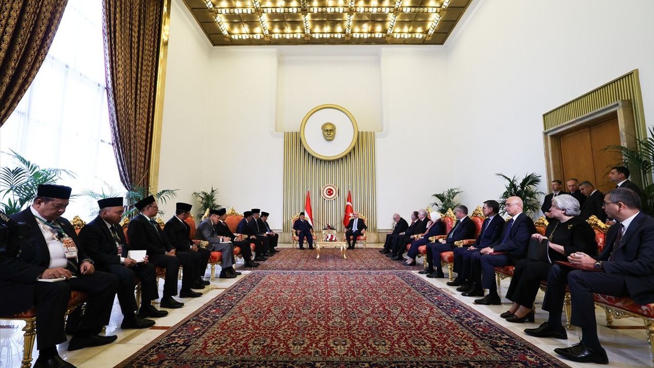 TBMM Başkanı Numan Kurtulmuş, Endonezya Cumhurbaşkanı Subianto ile görüştü