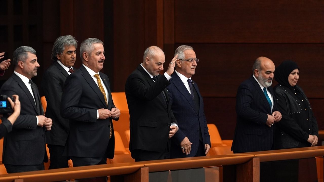 TBMM Genel Kurulu'nda Gündem Dışı Tartışmalar ve Eleştiriler