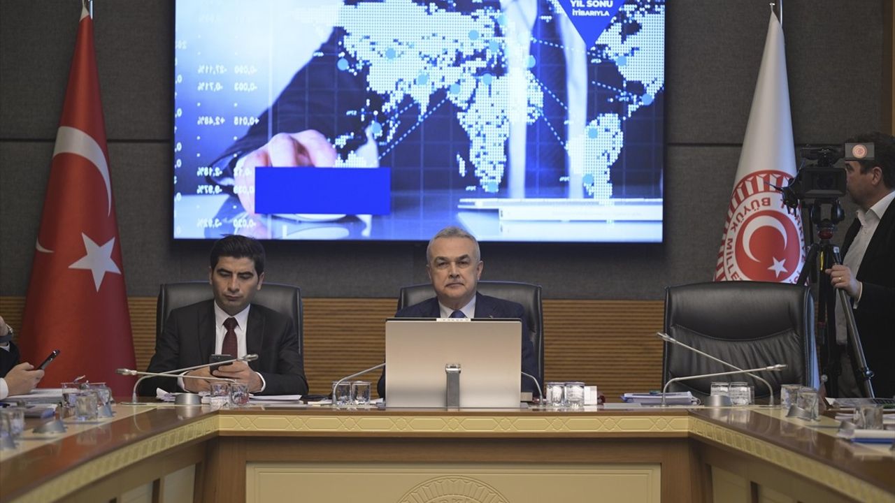 TBMM KİT Komisyonu'nda TOKİ ve İLBANK'ın 2021-2022 Hesapları Görüşüldü