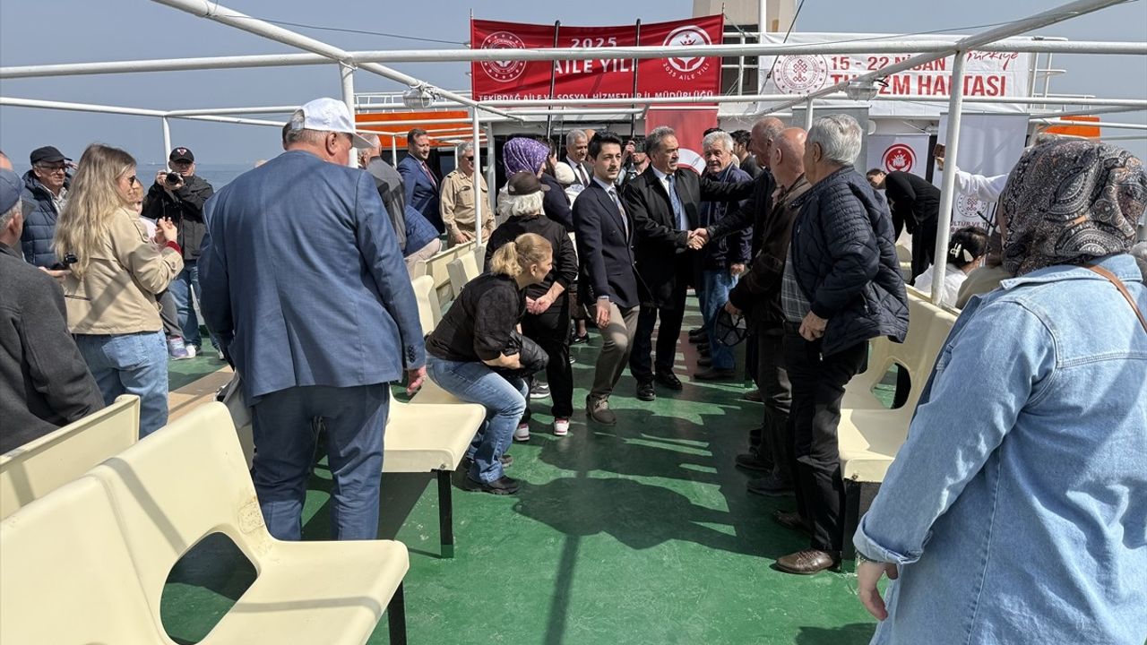 Tekirdağ'da Gaziler ve Yaşlılar İçin Anlamlı Tekne Turu Düzenlendi