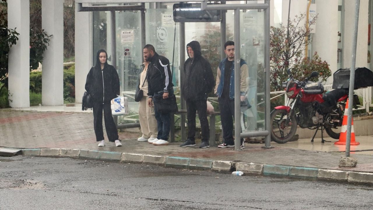 Tekirdağ'da Sağanak Yağış Hayatı Olumsuz Etkiledi