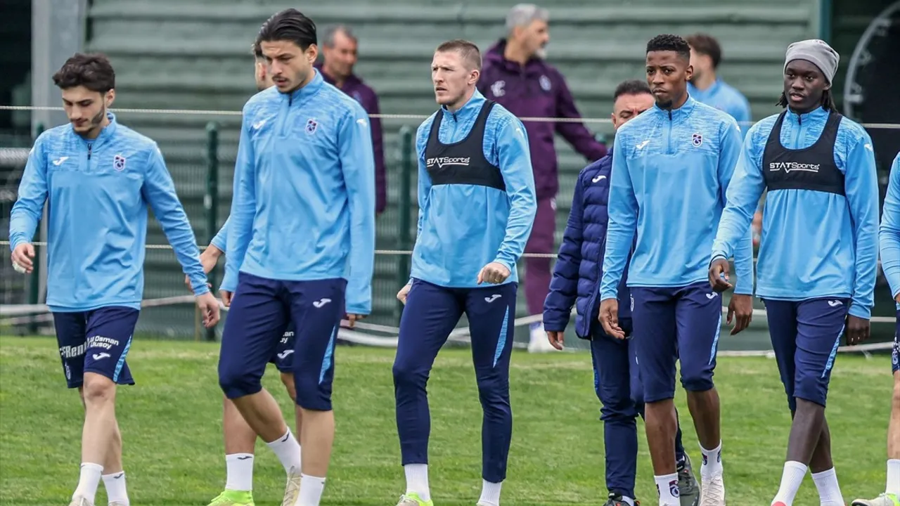 Trabzonspor, Alanyaspor Maçına Hazırlıklarını Tamamladı