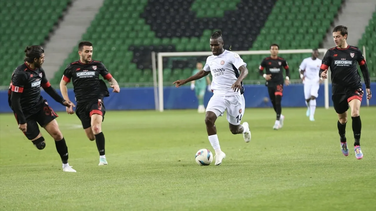 Trendyol 1. Lig 35. Haftasında Geosis Boluspor, Fatih Karagümrük'ü 1-0 Geçti