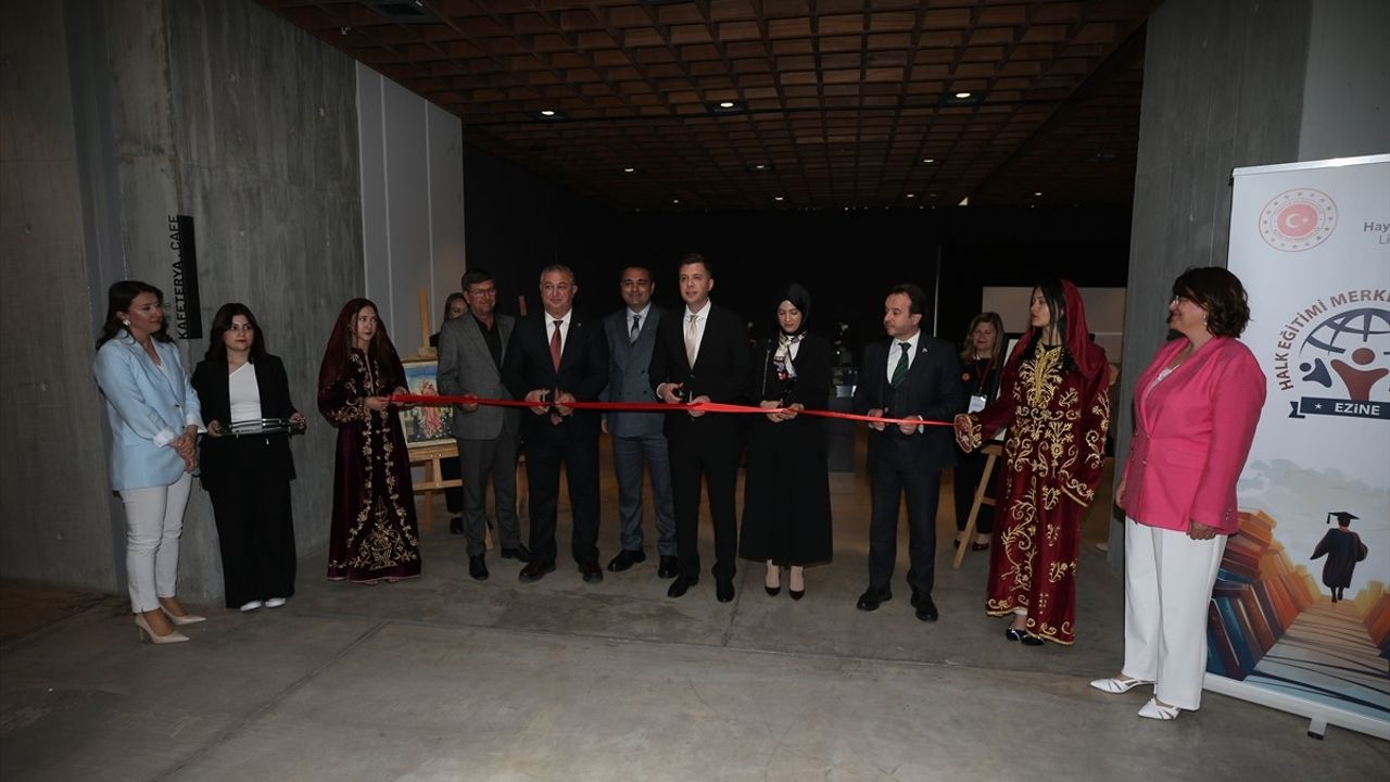 Troya'dan Çanakkale'ye Tarihin Nakışları Sergisi Troya Müzesinde Açıldı