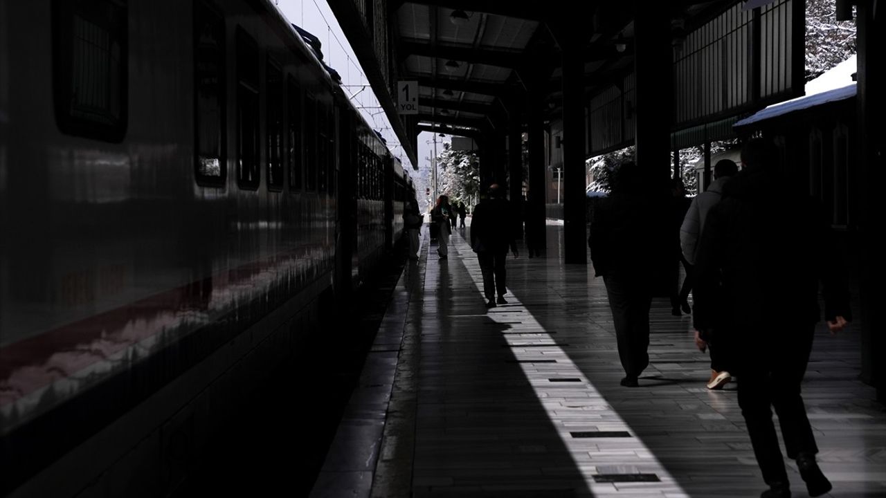 Turistik Diyarbakır Ekspresi Yeni Sezonun İlk Seferine Başladı