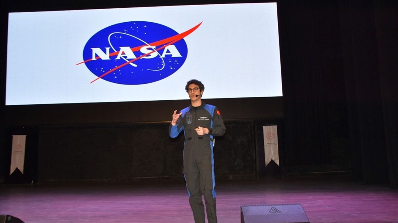 Türk Astronot Tuva Cihangir Atasever, Batman'da Öğrencilerle Buluştu