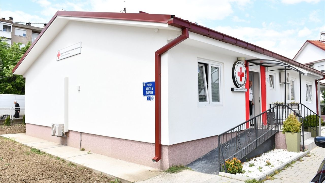 Türk Kızılay, Kuzey Makedonya'da Giysi Yardımında Bulundu