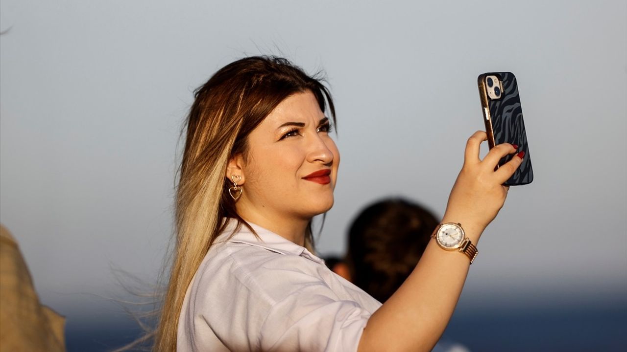 Türk Yıldızları Mersin Semalarında Prova Uçuşu Gerçekleştirdi