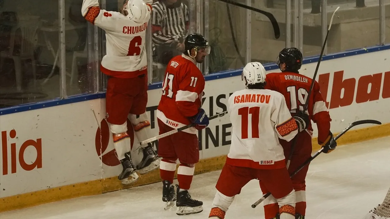 Türkiye Buz Hokeyi Erkek Milli Takımı, Dünya Şampiyonası 3. Klasman'da Üçüncü Oldu