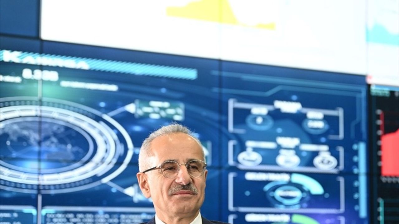 Türkiye'de İnternete Cep Telefonu ile Erişim Oranı Yüzde 96,9