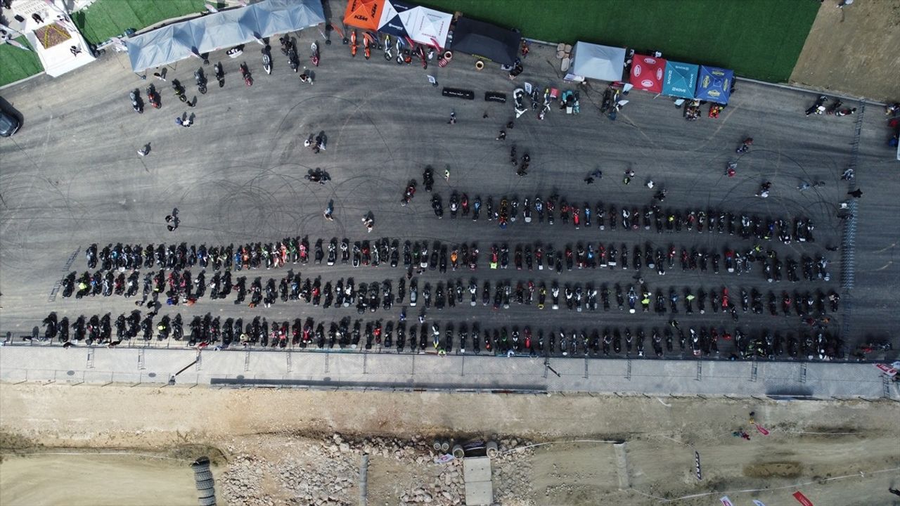 Türkiye Enduro ve ATV Şampiyonası'nın İkinci Günü Bilecik'te Devam Ediyor