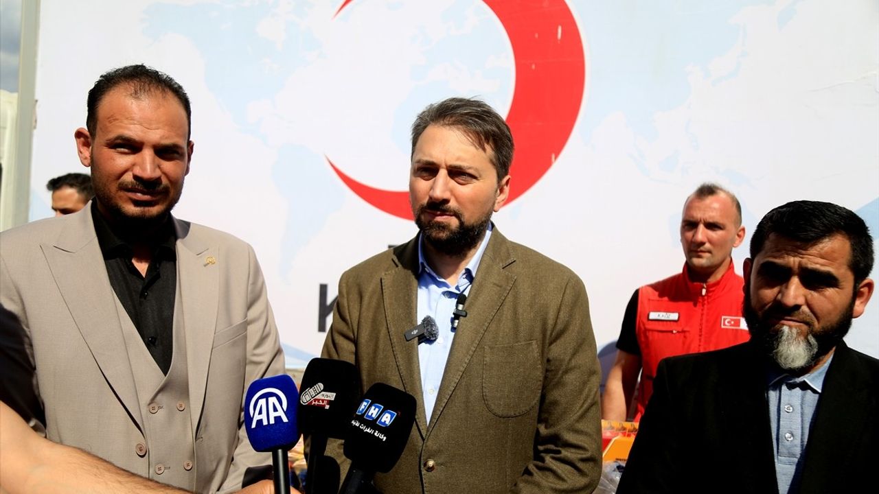Türkiye'nin Halep Başkonsolosu Cengiz, İdlib Kamplarını Ziyaret Etti