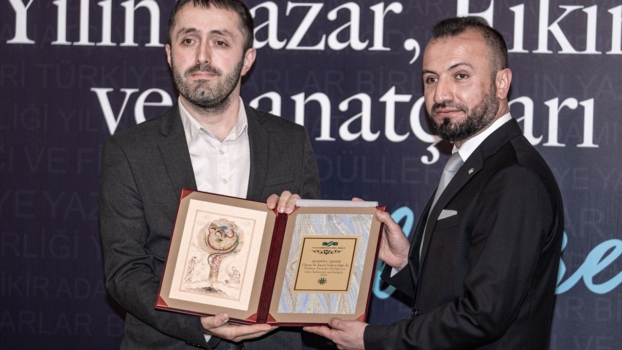 Türkiye Yazarlar Birliği'nden Anadolu Ajansı'na 'Kanıt' kitabı ile Özel Ödül