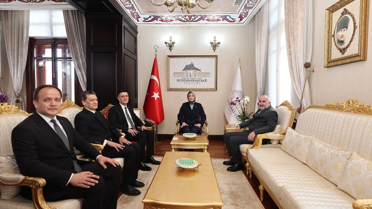 Türkmenistan Büyükelçisi İşanguliyev, Afyonkarahisar'da Ziyaretlerde Bulundu