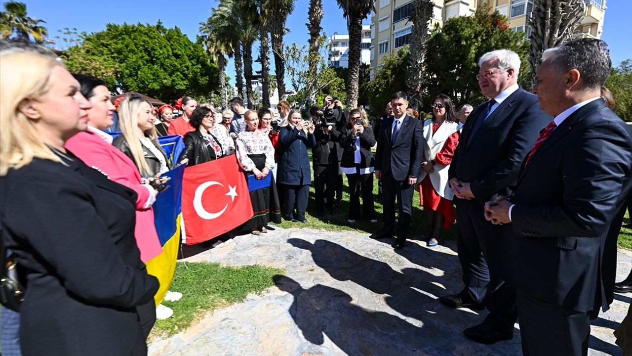 Ukrayna Dışişleri Bakanı Andrii Sybiha, Antalya'da Kapsayıcı Barış Vurgusu Yaptı
