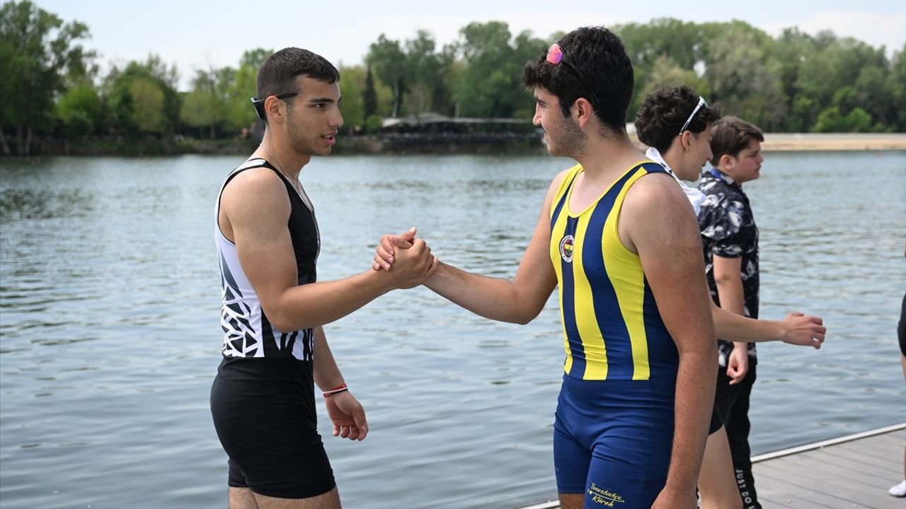Uluslararası Meriç Kürek Yarışları'nda İkinci Gün Mücadeleleri Tamamlandı