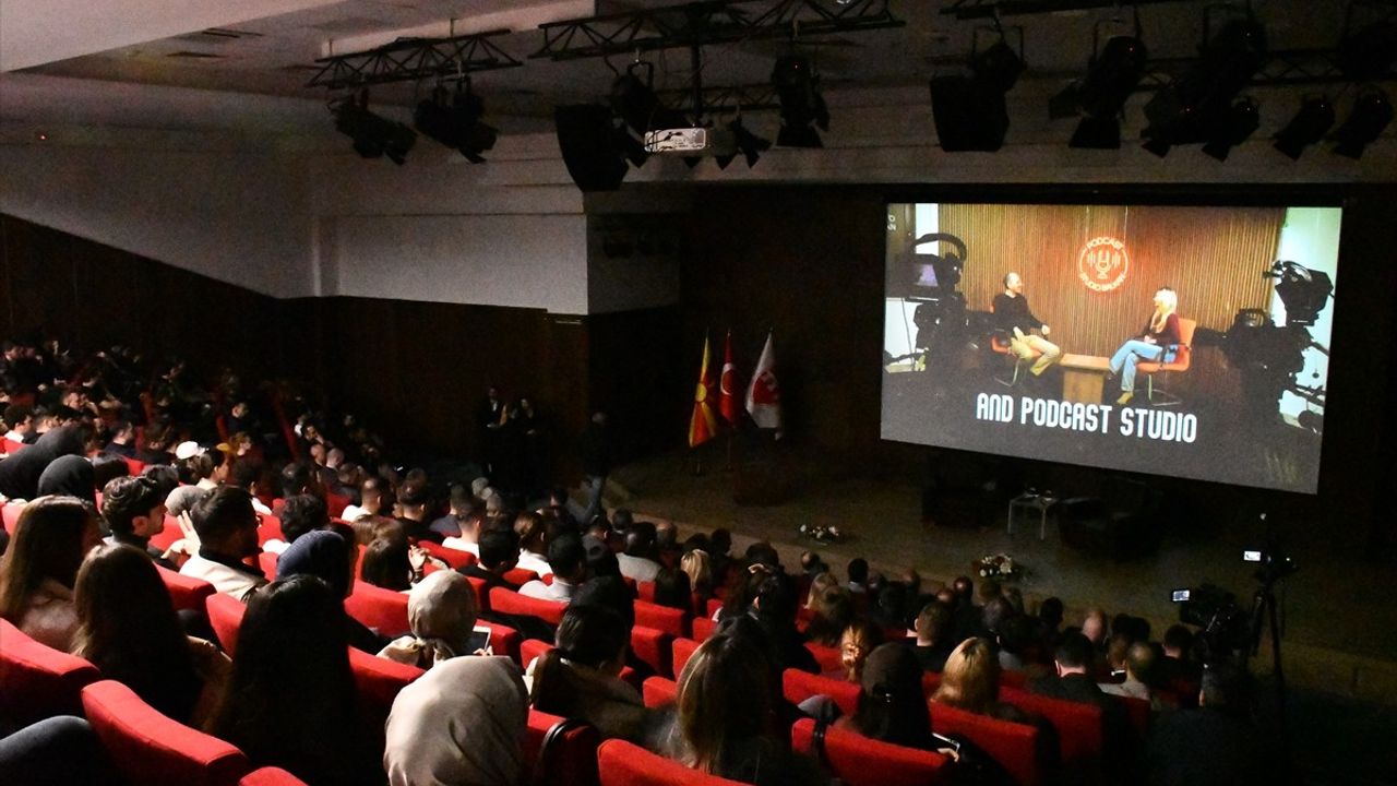 Üsküp'te Balkanlar'da Bölgesel İşbirliğinin Jeopolitik, Diplomatik ve Hukuki Çerçeveleri Paneli Düzenlendi