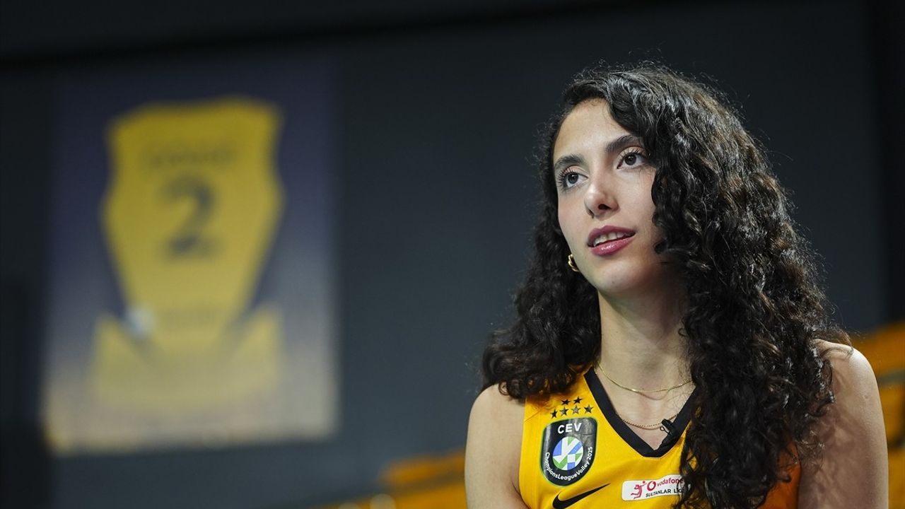 VakıfBank'ın Deniz Uyanık'tan CEV Şampiyonlar Ligi Dörtlü Finali'ne Hazırlık Açıklamaları
